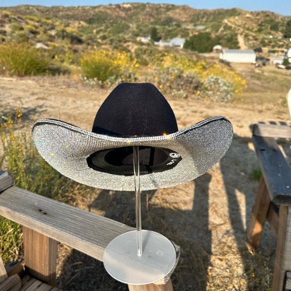 Flawed - black Rhinestone cowboy hat - Picture 7 of 7